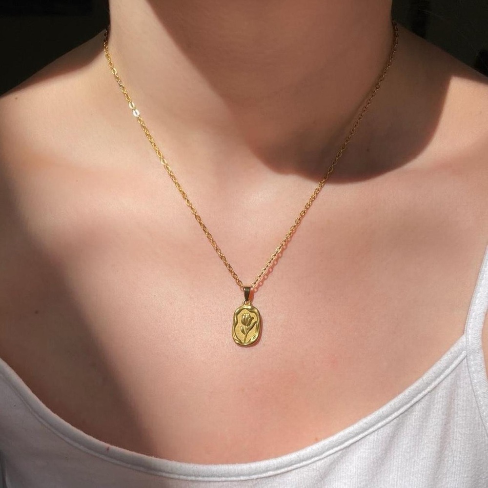 Gold Rose Flower Pendant Necklace